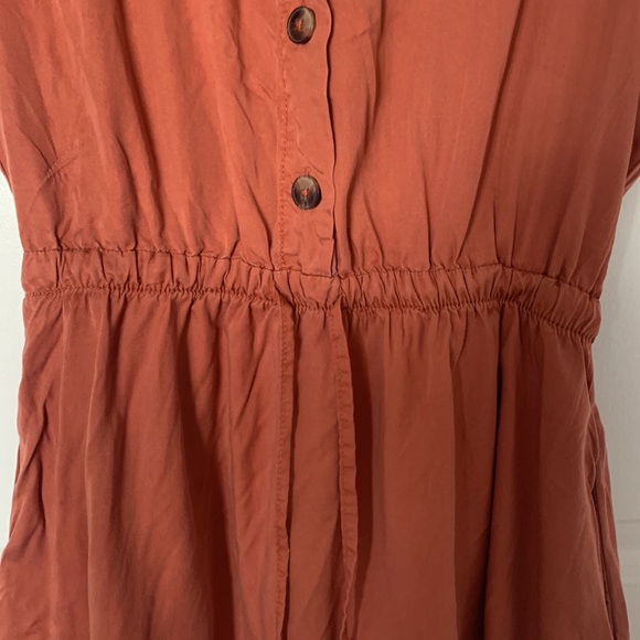 DD77 Dress - Picture 3 of 6